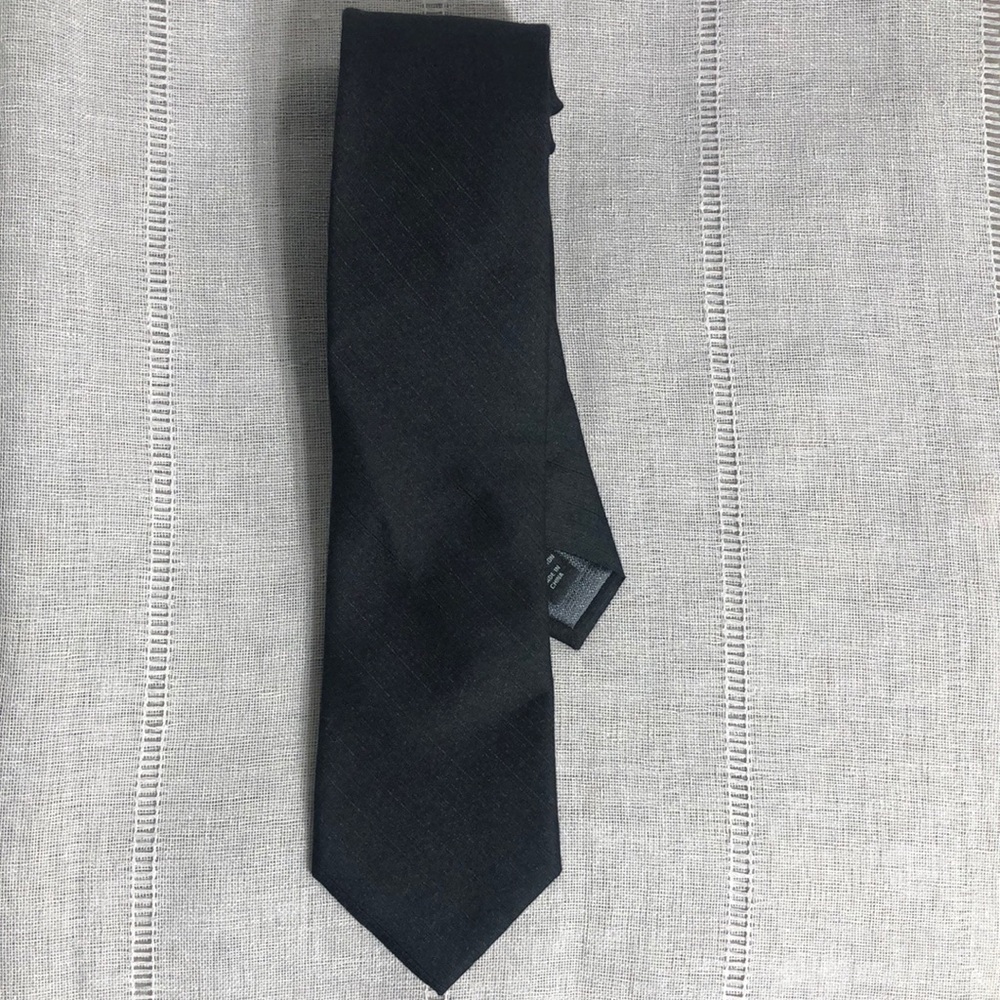 Kenneth Cole NWT black silk/cotton blend 57” long